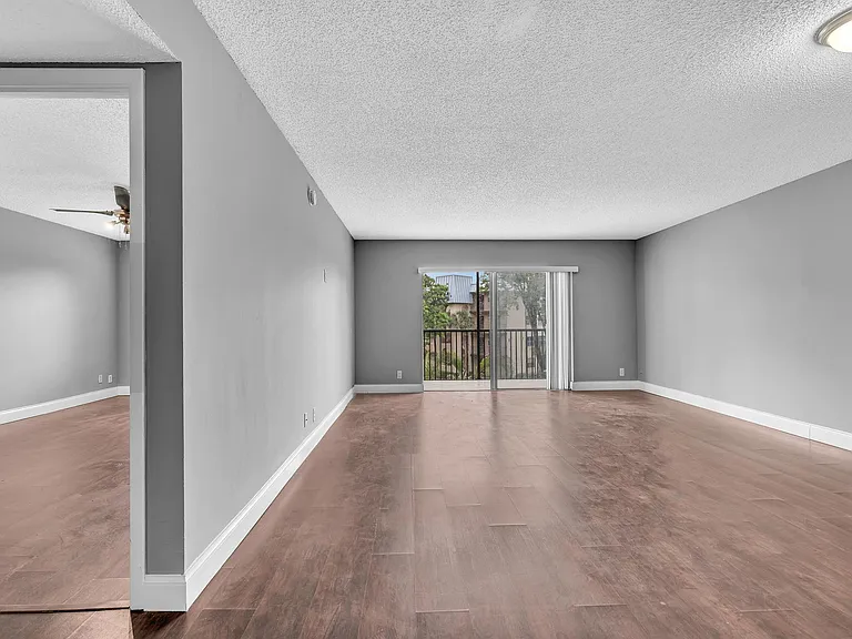 5961 N Falls Circle Dr #309 — Photo 37