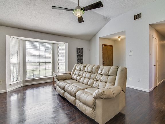 7417-seascape-dr-rowlett-tx-High-Res-4.jpg
