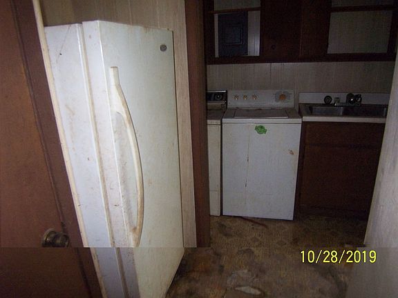4th image of 111 W 191st St