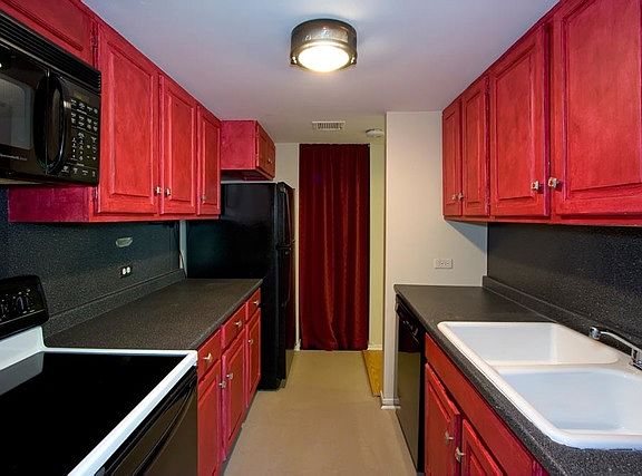 4th image of 1115 S Plymouth Ct APT 125