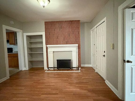 3rd image of 362 Livingston Ave Unit 1