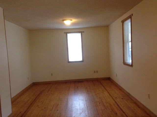 2nd image of 188 Miller Ave