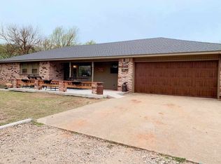 818 Bryan Dr, Enid, OK 73701
