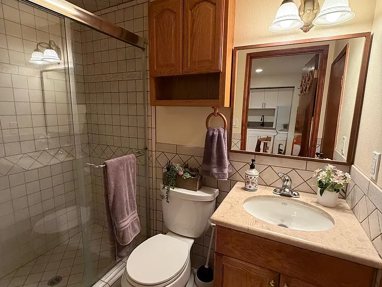 15116 Weddington St #B — Photo 12