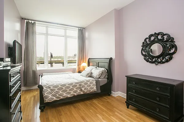 Sold by MNS | media 1
