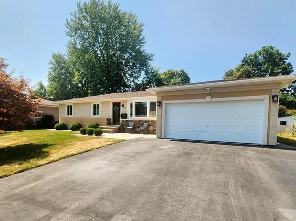 139 Emilia Cir S, Rochester, NY 14606