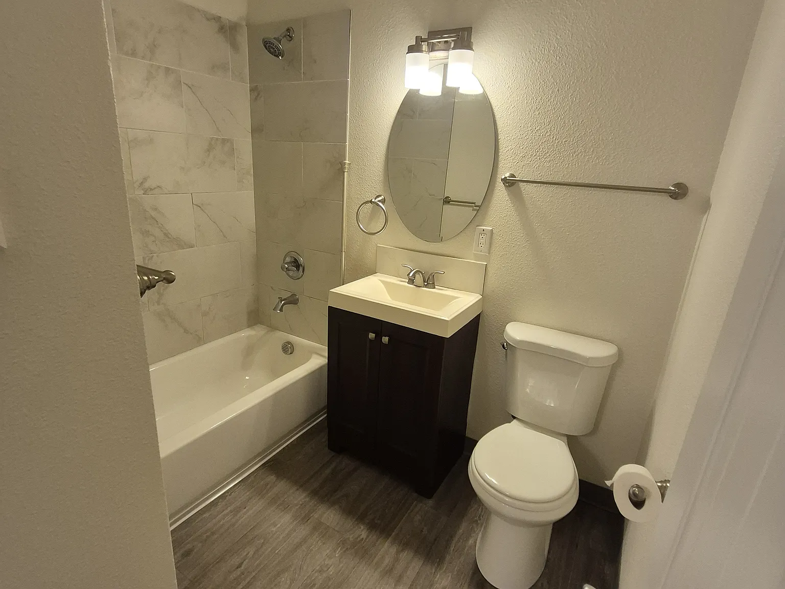 2 bed, 850 sqft, $1,495 — Photo 1