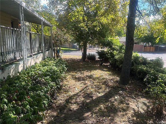 4th image of 6773 Sayre Ave