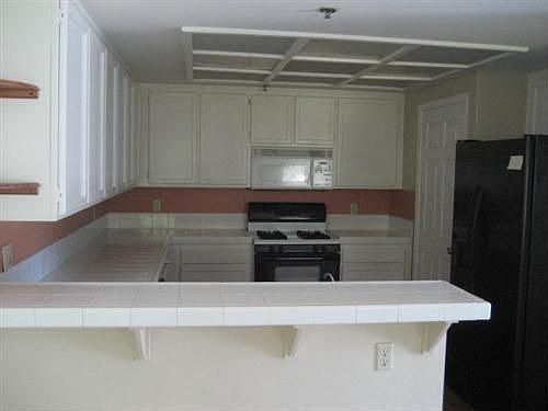 2nd image of 1008 Arlington Ln