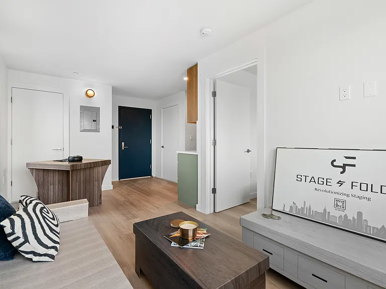 11 Weirfield St #7B — Photo 3
