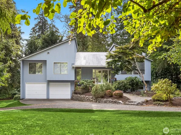 4275 Sorrel Way NE, Bainbridge Island, WA 98110