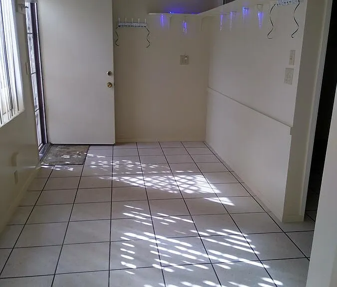 1843 E Palmyra Ave — Photo 13