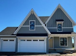 6199 Harkness Ave S, Cottage Grove, MN 55016