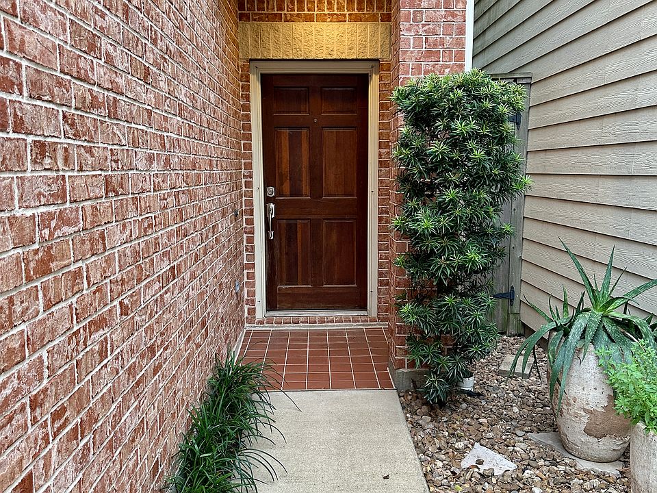 Entry way