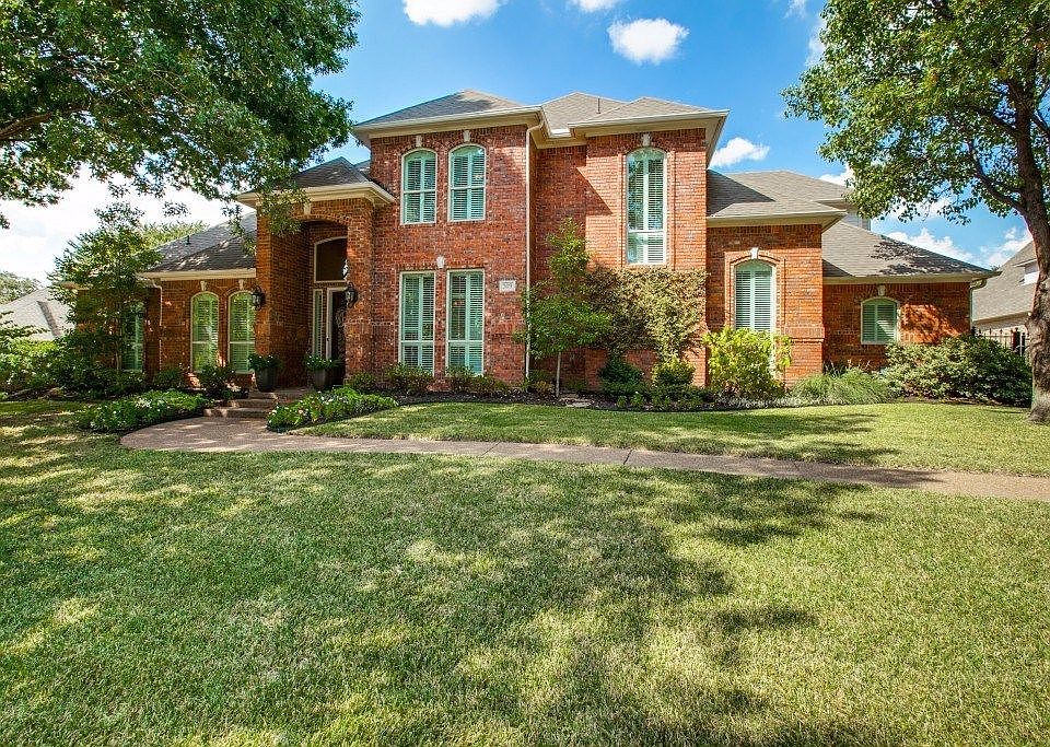 1st image of 309 Blanco Cir