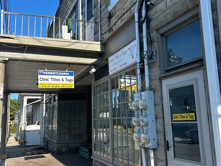 27 W Seminary St — Photo 1
