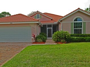 594 SW Lake Charles Cir, Pt Saint Lucie, FL 34953