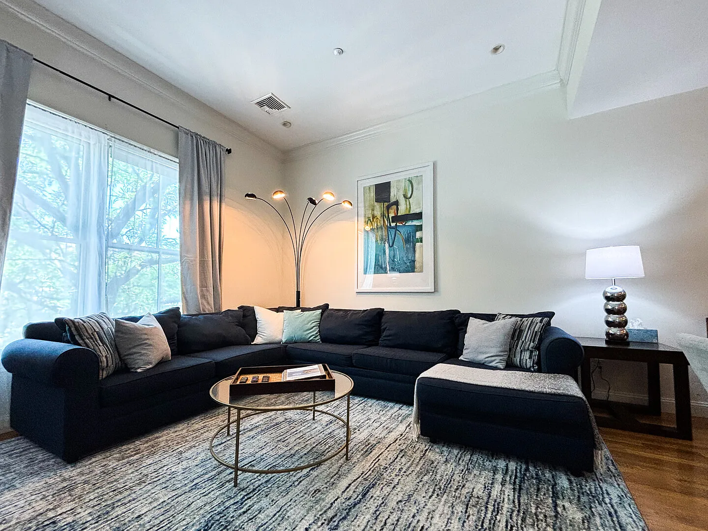 HAR22 Brookline Village, 3 Bedroom, 2 Level Townhome — Photo 3