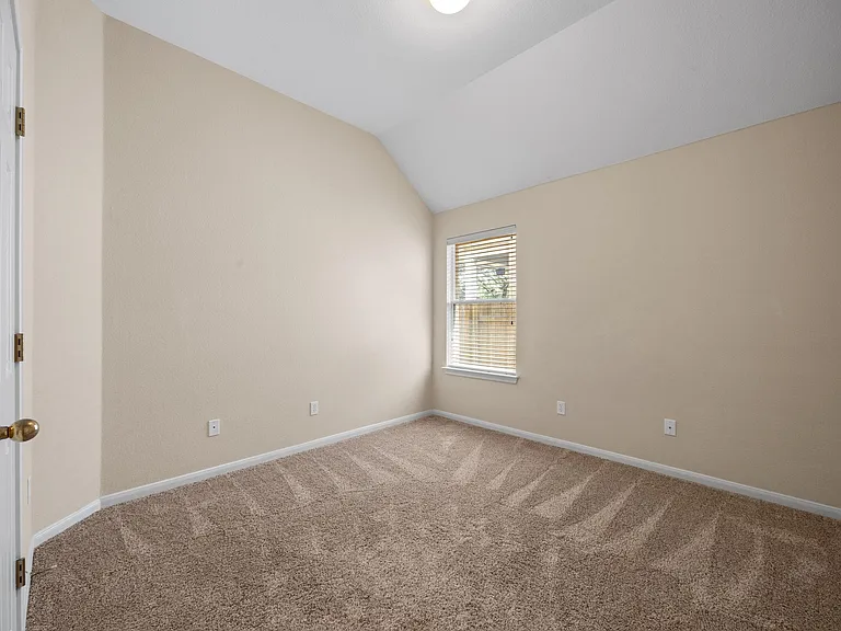 3808 Noe Ln — Photo 21