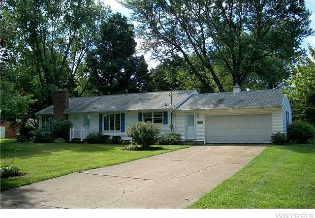 1st image of 7139 Combs Dr