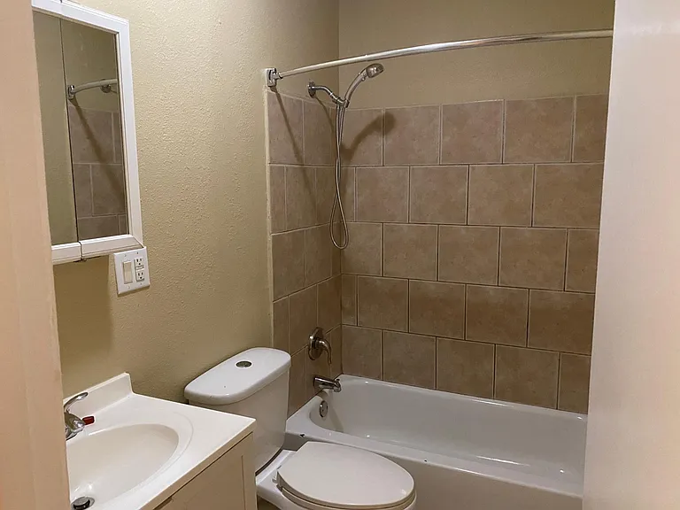 4219 Clara St #A — Photo 4