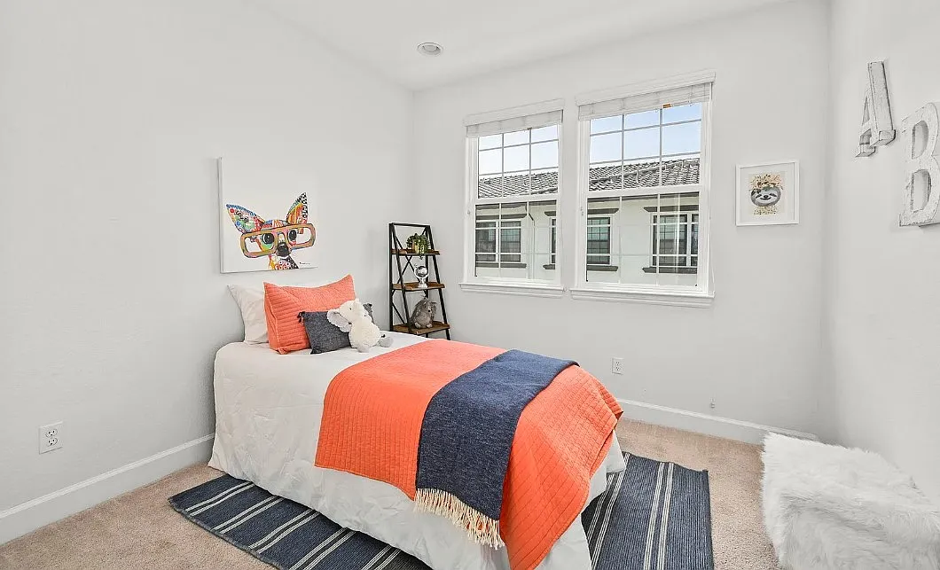1 bed, 2300 sqft, $1,200 — Photo 1