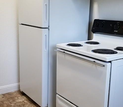 2nd image of 25341 Cypress Ave