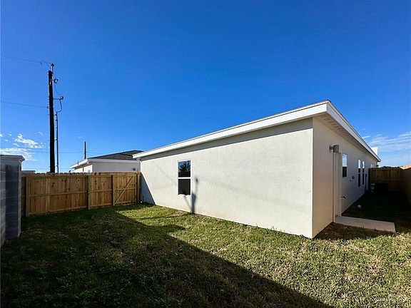 5th image of 4305 Walnut Ave #3