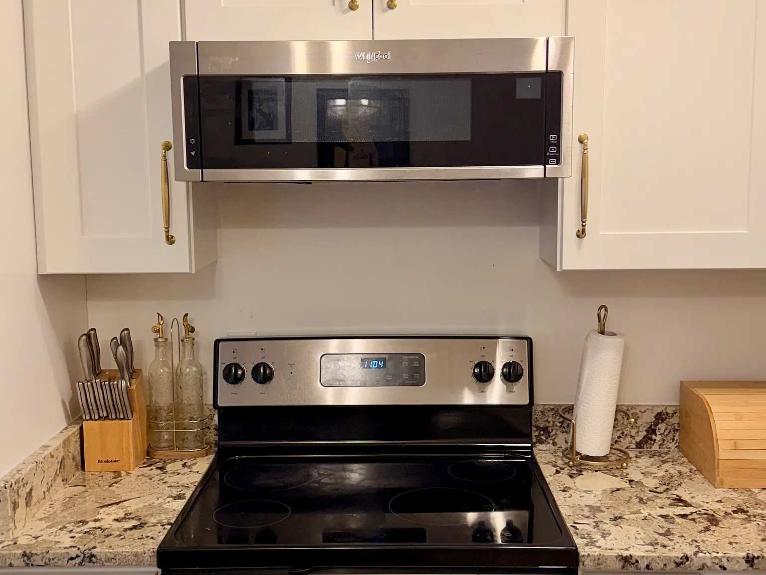 2 bed, 1100 sqft, $1,550 — Photo 3