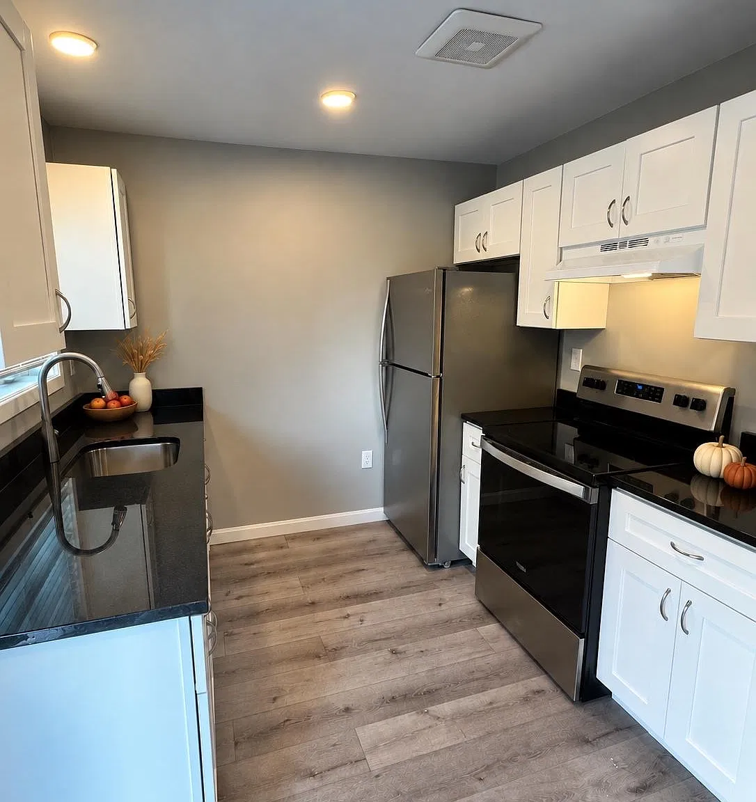 Studio, 1.0 bath, 380 sqft, $1,799 — Photo 1