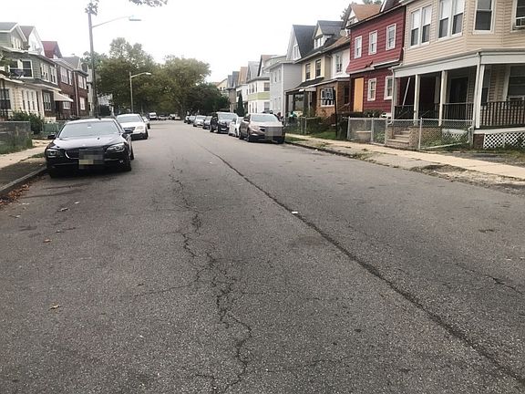 4th image of 534 Norwood St