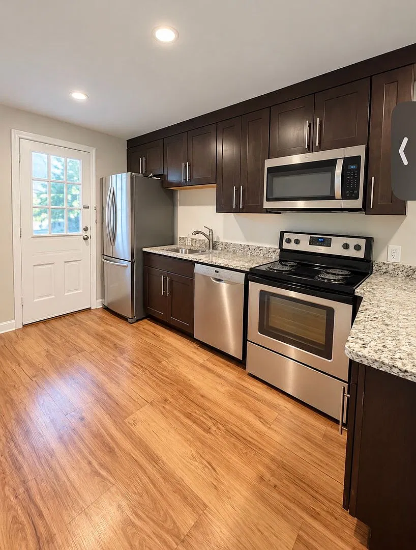 Amoskeag Apartments — Photo 4