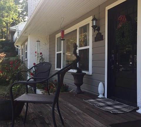 5th image of 1351 N Kings Dr