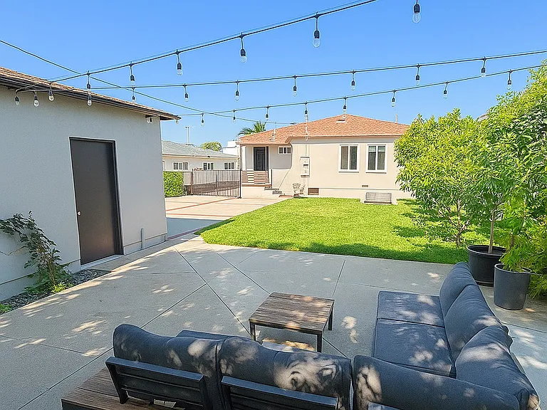 3507 S Cloverdale Ave — Photo 14