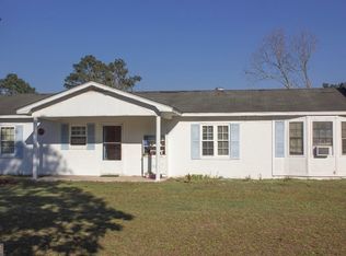 695 Jasmine Dr, Douglas, GA 31535