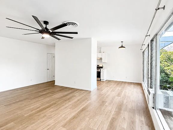 2nd image of 1845 Canyon Dr APT 11
