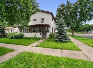 402 4th Ave E, Shakopee, MN 55379