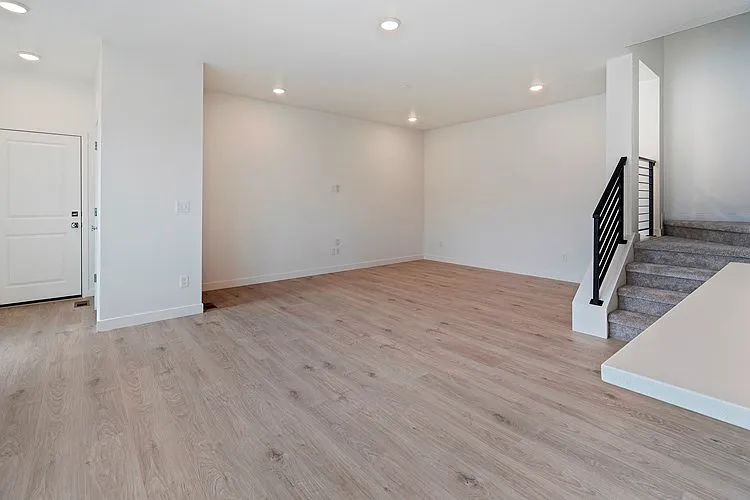 4814 W Washoe Ct — Photo 6