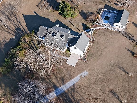 3rd image of 2051 Oliver Hwy
