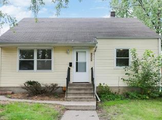 1049 Loeb St, Saint Paul, MN 55117