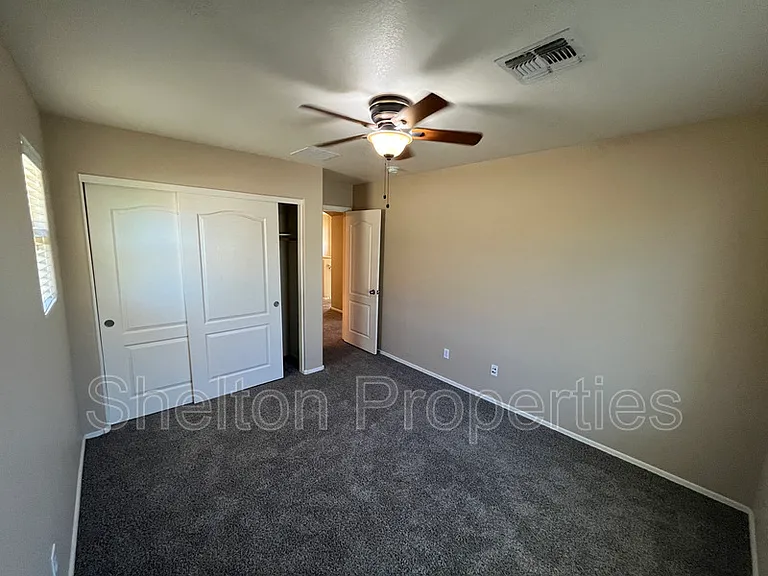 2958 N Clanton St — Photo 7