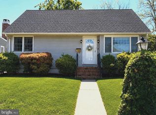 4 Gregory Dr, Hamilton, NJ 08690