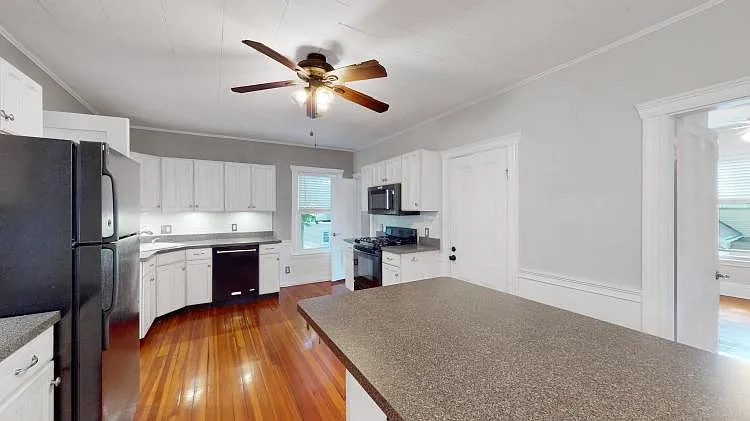 87 Irving St #2 — Photo 14