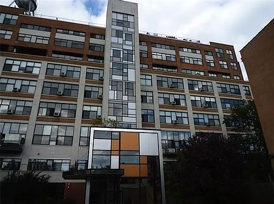 Rented by R New York | media 2