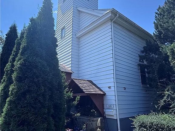 3rd image of 608 McKinley St