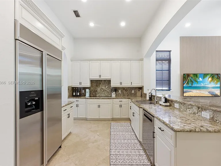 9564 Exbury Ct — Photo 11