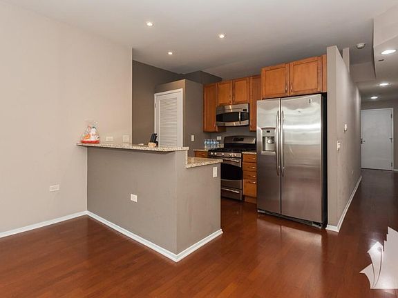 2nd image of 312 S Michigan Ave #1712