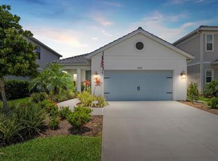 10120 Canaveral Cir, Sarasota, FL 34241