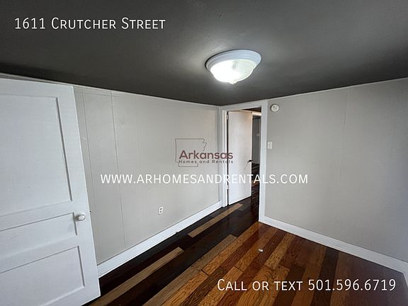 3rd image of 1611 Crutcher St