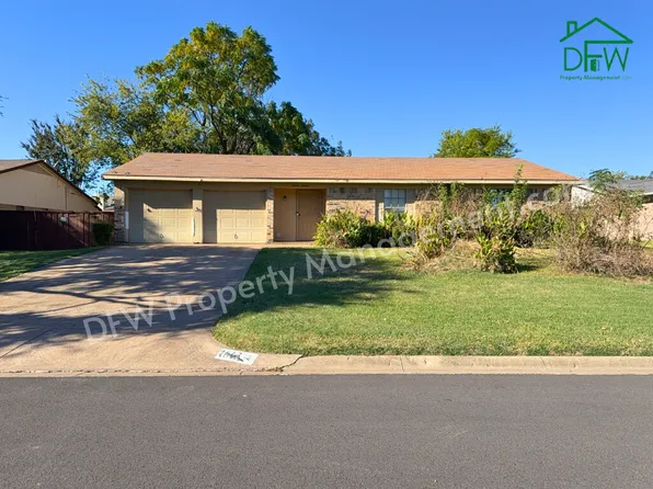 1613 Edge Hill Rd, Benbrook, TX 76126